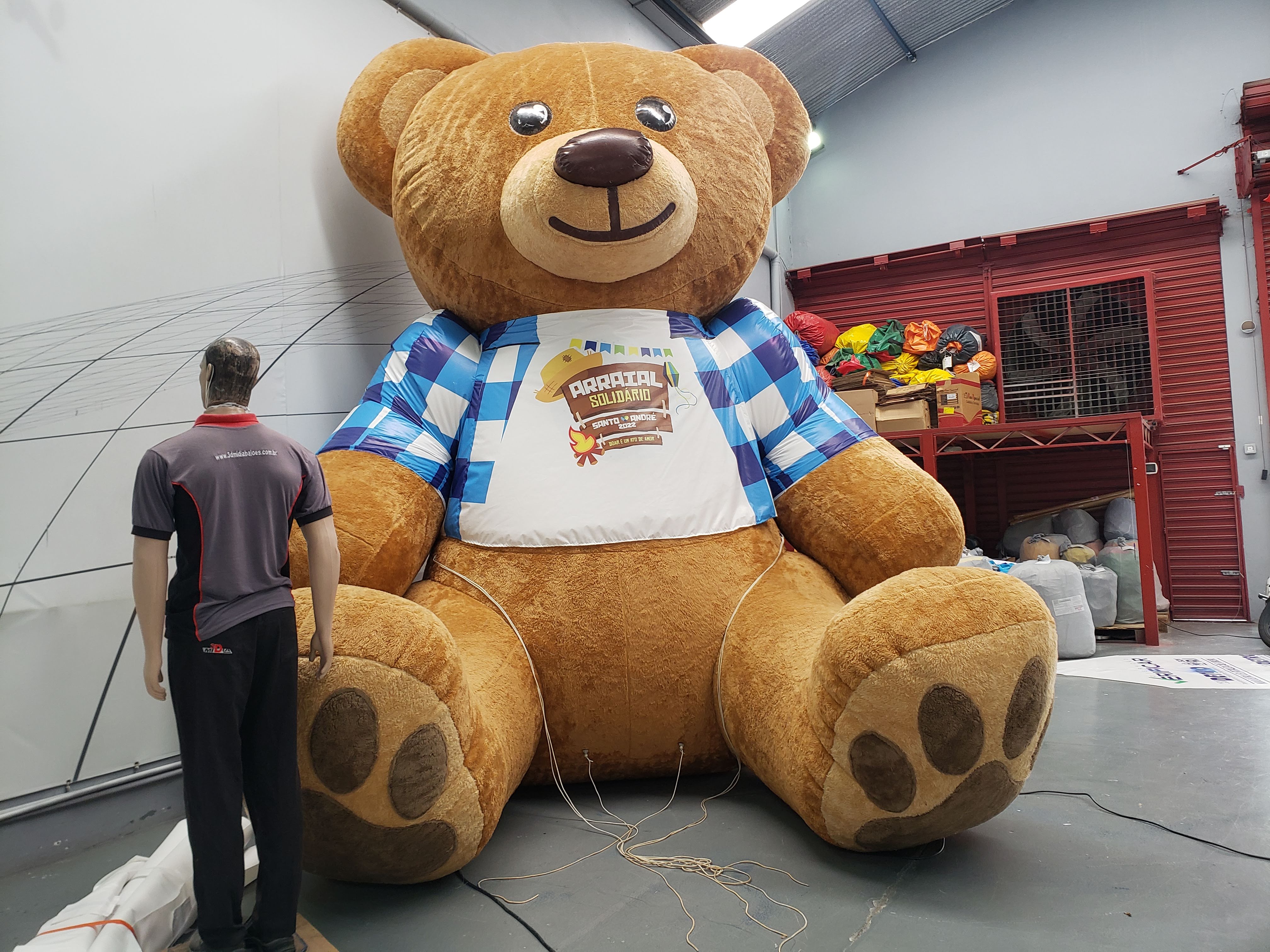 Urso Inflável Personalizado 4,0mh — foto 3