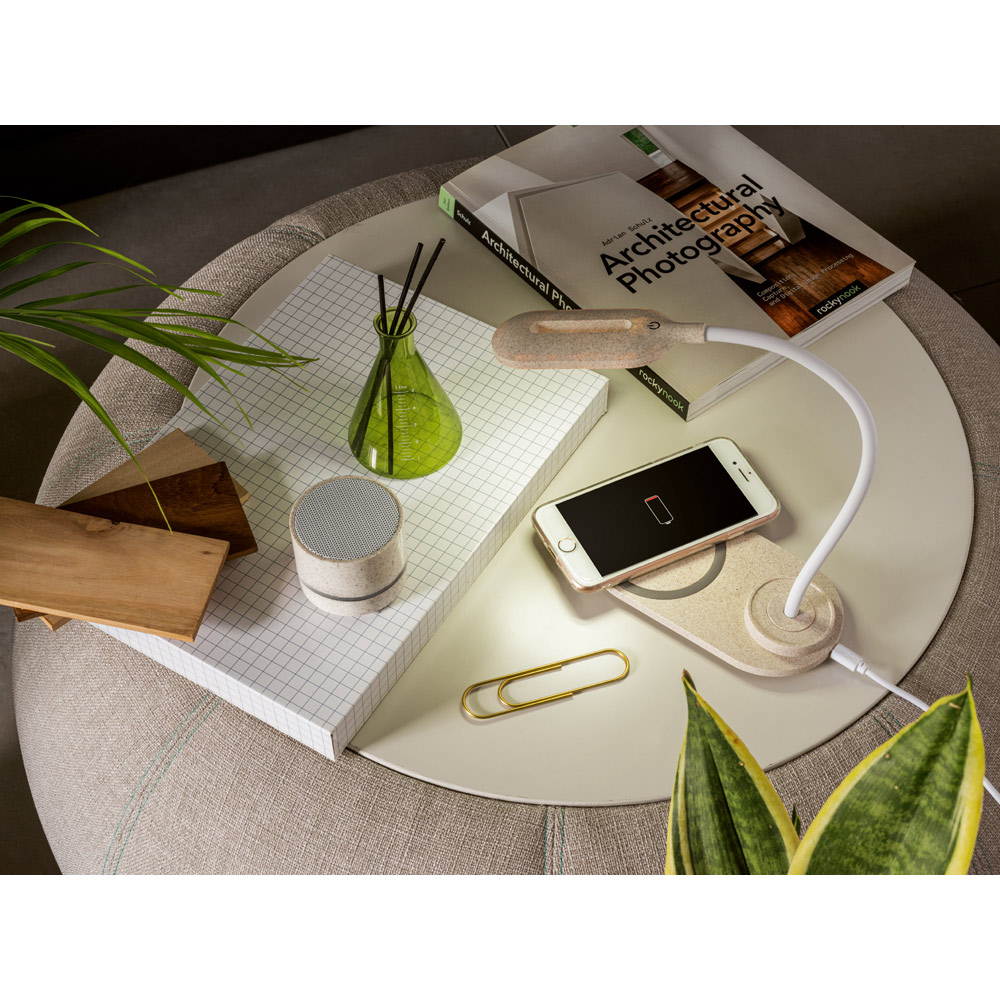luminária de mesa com carregador wireless — foto 3