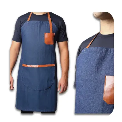 Avental azul estilo jeans com detalhes em laranja e bolso frontal