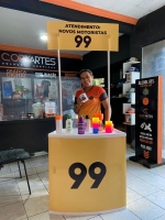 Balcão Promocional Pvc Desmontável Degustação Pdv Stand