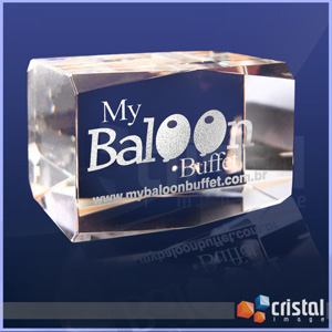 Bloco Com Detalhes Laterais no Acabamento