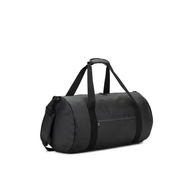 Bolsa esportiva em formato cilíndric