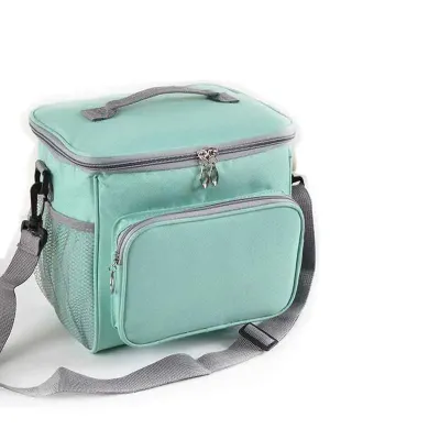 Bolsa Termica Com Bolso Frontal Alca Ajustavel