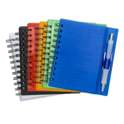 Caderno com capa dura em plástico - cores