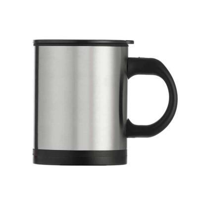 Caneca mixer 400ml em inox, possui detalhes preto em plástico resistente (inclusive a parte inter...