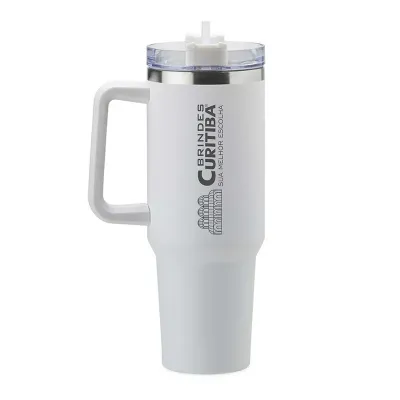 Caneca térmica com capacidade de 1,2 litros feita em inox 304