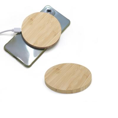 Carregador Por Inducao em Bambu Personalizado