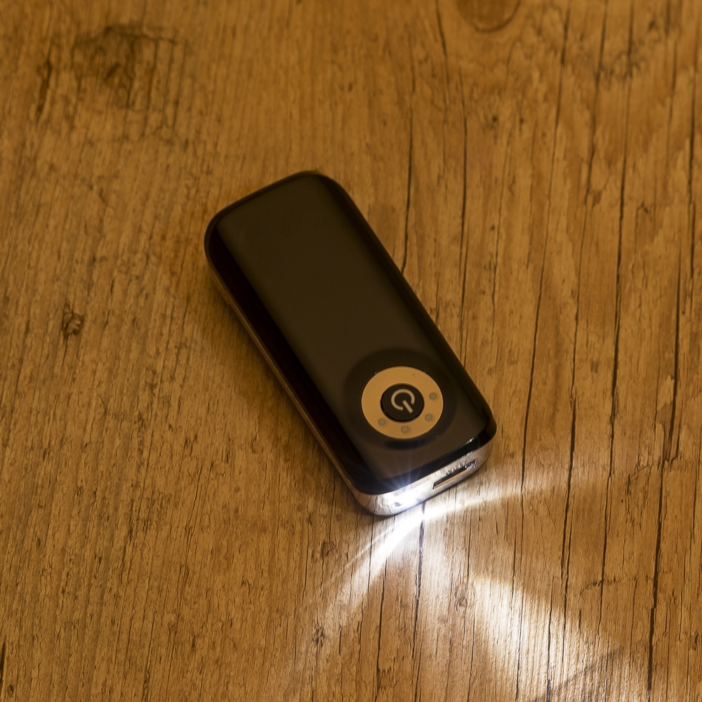 Power Bank com Lanterna e Led Personalizado — foto 5