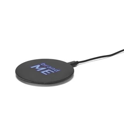 Carregador wireless com acabamento emborrachado na cor preto
