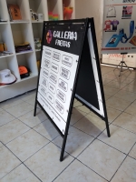 CAVALETE MODELO CASINHA. (duas bandas) ACABAMENTO COM ILHÓIS