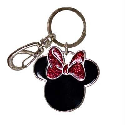 Chaveiro temático com aplicação de esmalte preto e vermelho com brilho