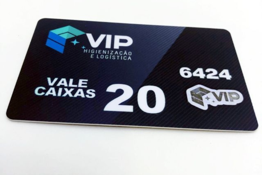 Conheça as Vantagens do Crachá em PVC