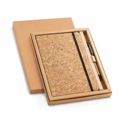 Conjunto de bloco de notas e caneta em cortiça