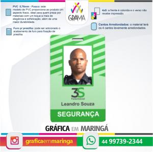 Crachás 8,5 x 5,4 cm PVC 0,76mm 4x0 Fosco Cantos Arredondados + Furo para Presilha