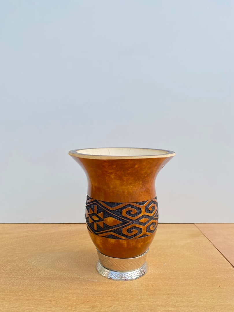 Cuia de Chimarrão Bago de Touro Com Pé - Faixa Pampa 13