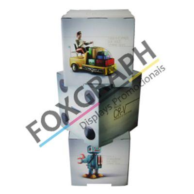 Display de Chão com 3 cubos