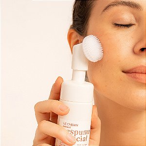 Espuma de Limpeza Facial com Extrato de Calêndula