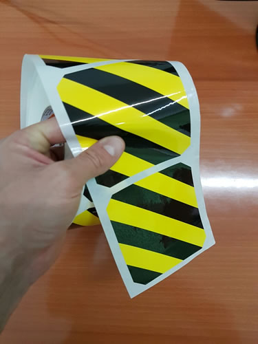 Etiqueta Adesiva Zebrada para Demarcação de Área