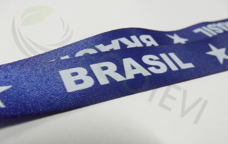 Cordão para crachá em silk — foto 2