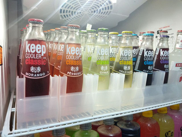 Calha Gravitacional Freezer Organizador p/ prateleiras aramadas c bebidas (foto 4)