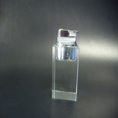 Isqueiro cristal.