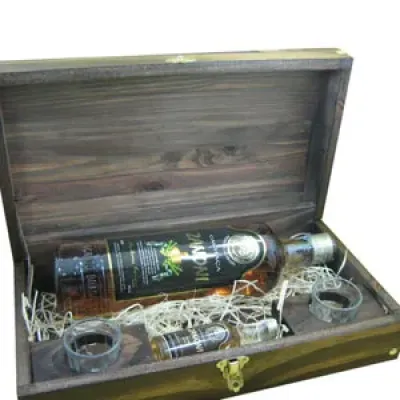 Kit Bau em Madeira Envelhecida