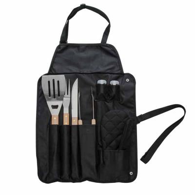 Kit churrasco com 6 peças em inox, avental em nylon com botões e alça travável para fechar o kit