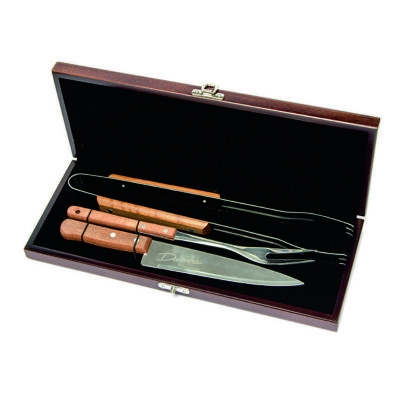 Kit Churrasco Super Luxo Fabricado em Fina Caixa de Madeira Com Revestimento Interno Aveludado Feit