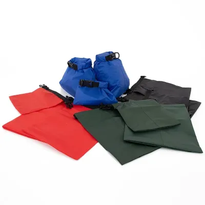 Kit com 3 sacos em nylon impermeável
