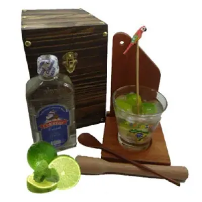 Kit de Caipirinha em Caixa de Pinus Envelhecido