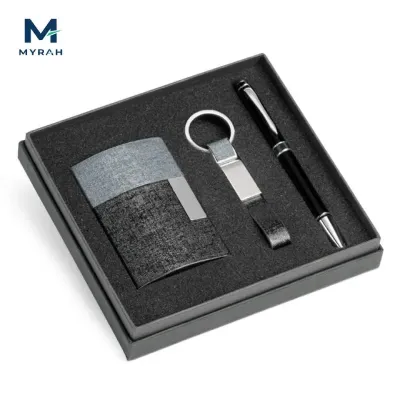 Kit de porta cartões, chaveiro e esferográfica em sintético, metal e alumínio
