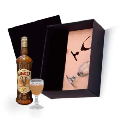 Kit Licor Amarula Com Tacas