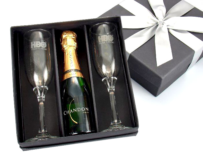 Kit Mini Espumante e 2 Taças Flute