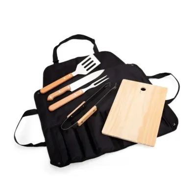 Kit para churrasco composto por seis peças