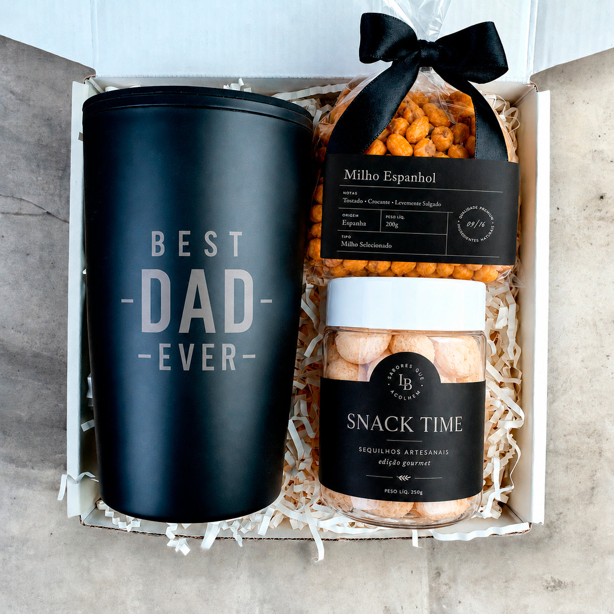 Kit Presente Boas-Vindas com Snacks e Copo Térmico de Bambu
