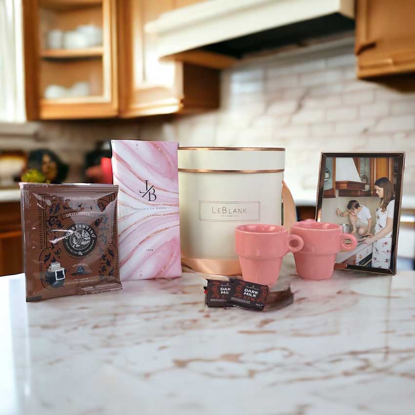 Kit Presente Café Rosa com Porta Retrato Personalizado