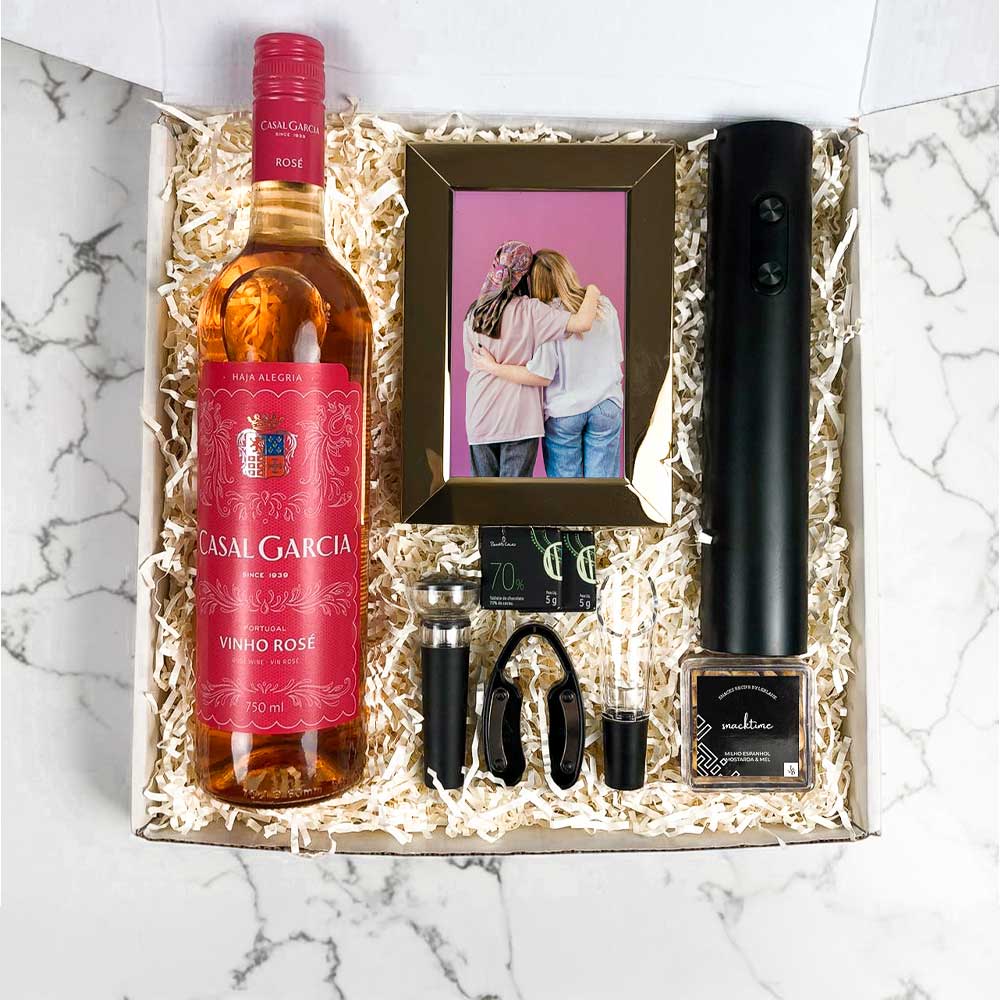 Kit Presente Vinho Rose Casal Garcia e Abridor Elétrico