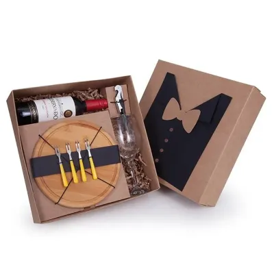 Kit Queijo e Vinho Personalizado