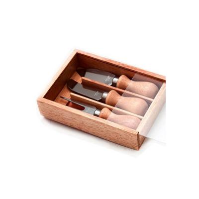 Kit Queijo Personalizado de Madeira Com 3 Pecas e o Presente Ideal Para Distribuir Para Clientes e