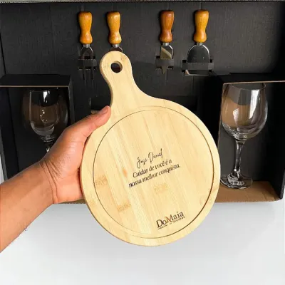 Kit Queijos e Vinhos Personalizado Brinde Corporativo Final de Ano KT-9034S