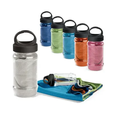Kit Toalha Refrescante e Garrafa de 440 ml