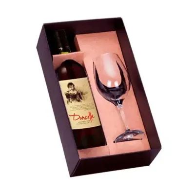 Kits Vinho Vinho Chileno Doncella Com Taca