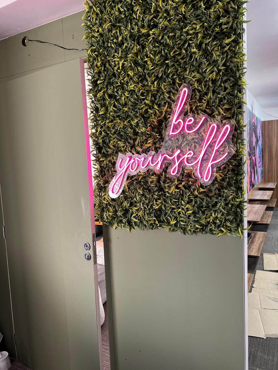 LED neon Be Yourself decorativo