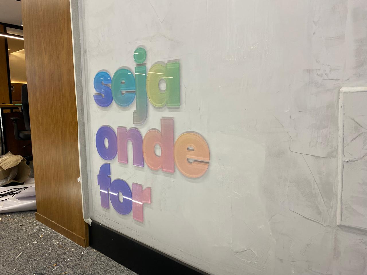 Letra caixa acrílica personalizada para Or Spa