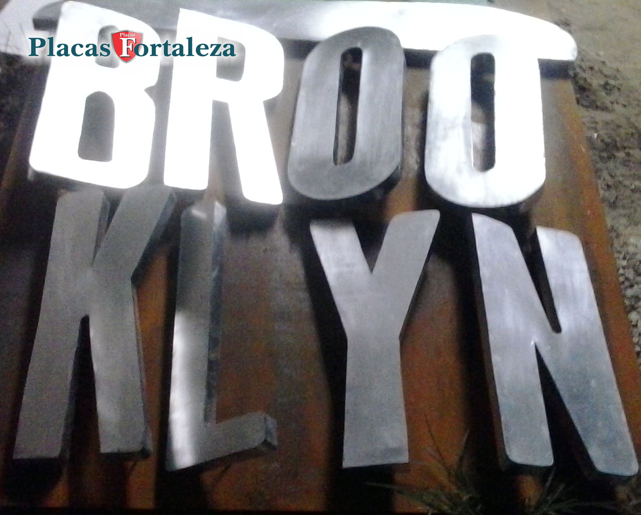 Letra Caixa em Aço Galvanizado em Fortaleza