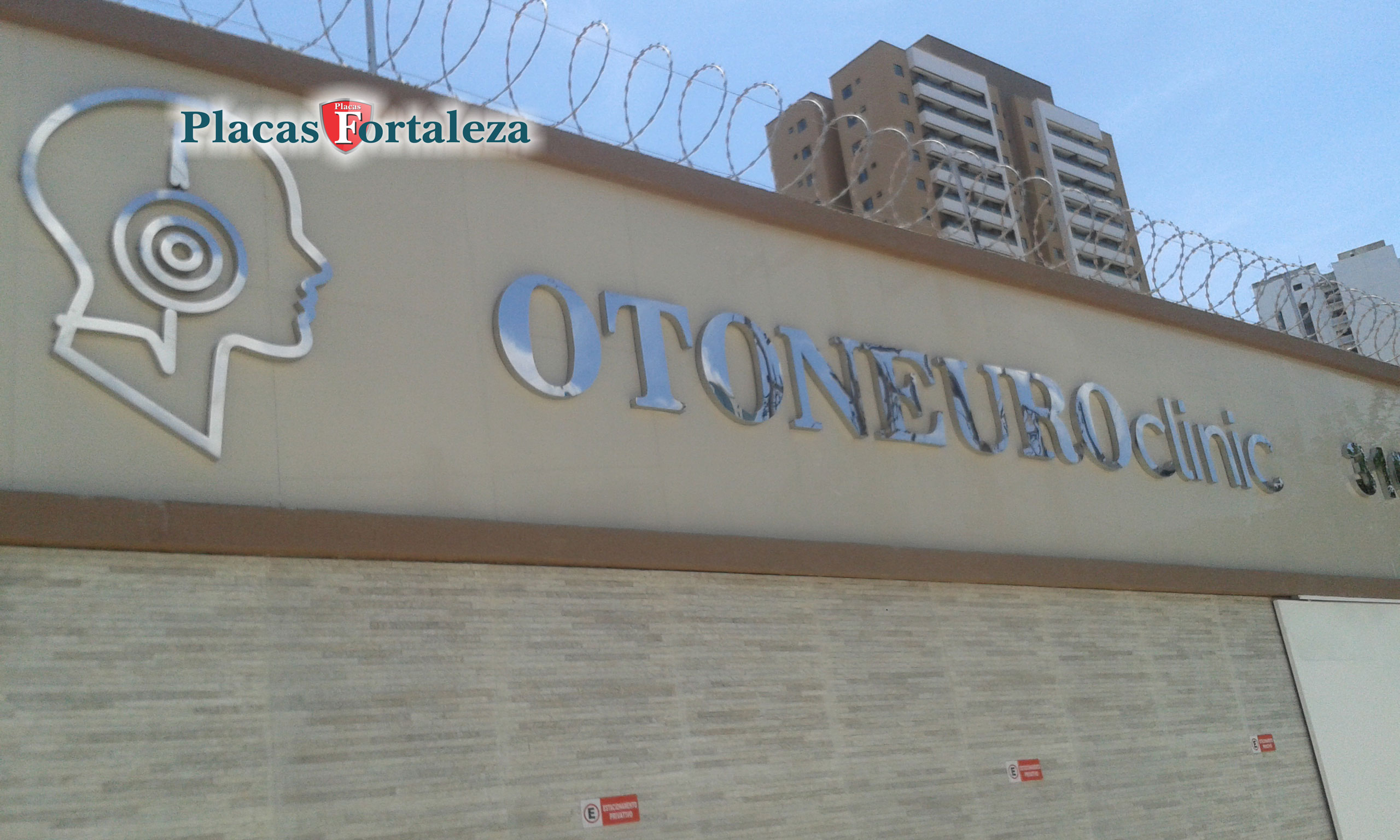 Letreiro em Aço para Clinica