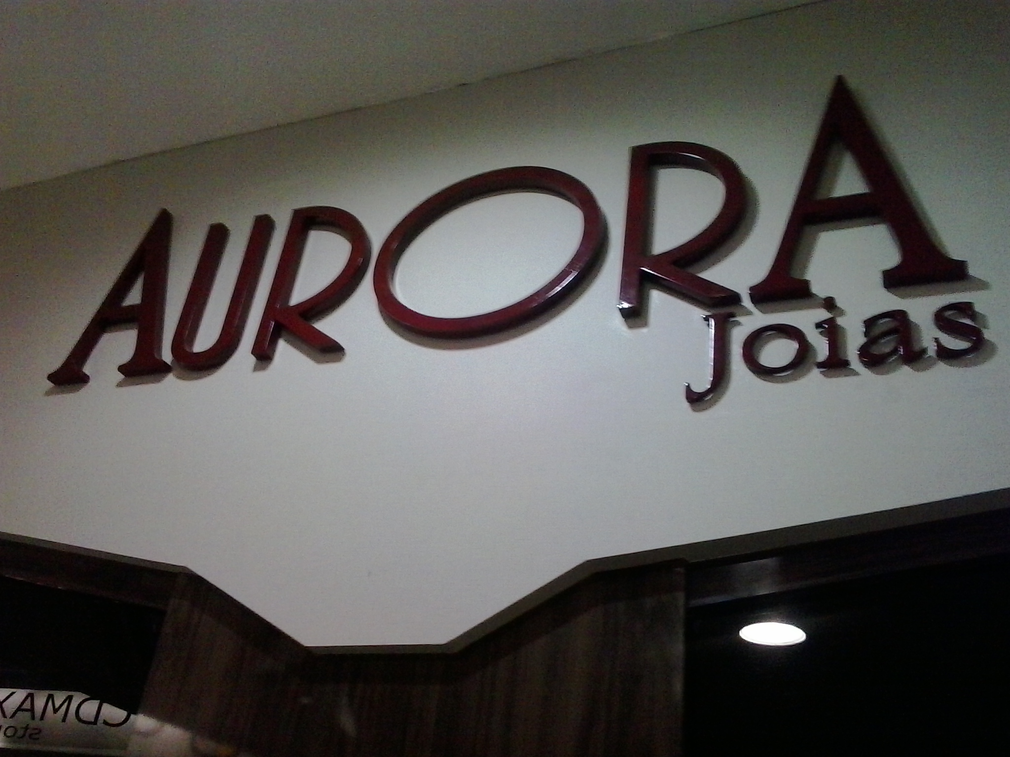 Letreiro em M