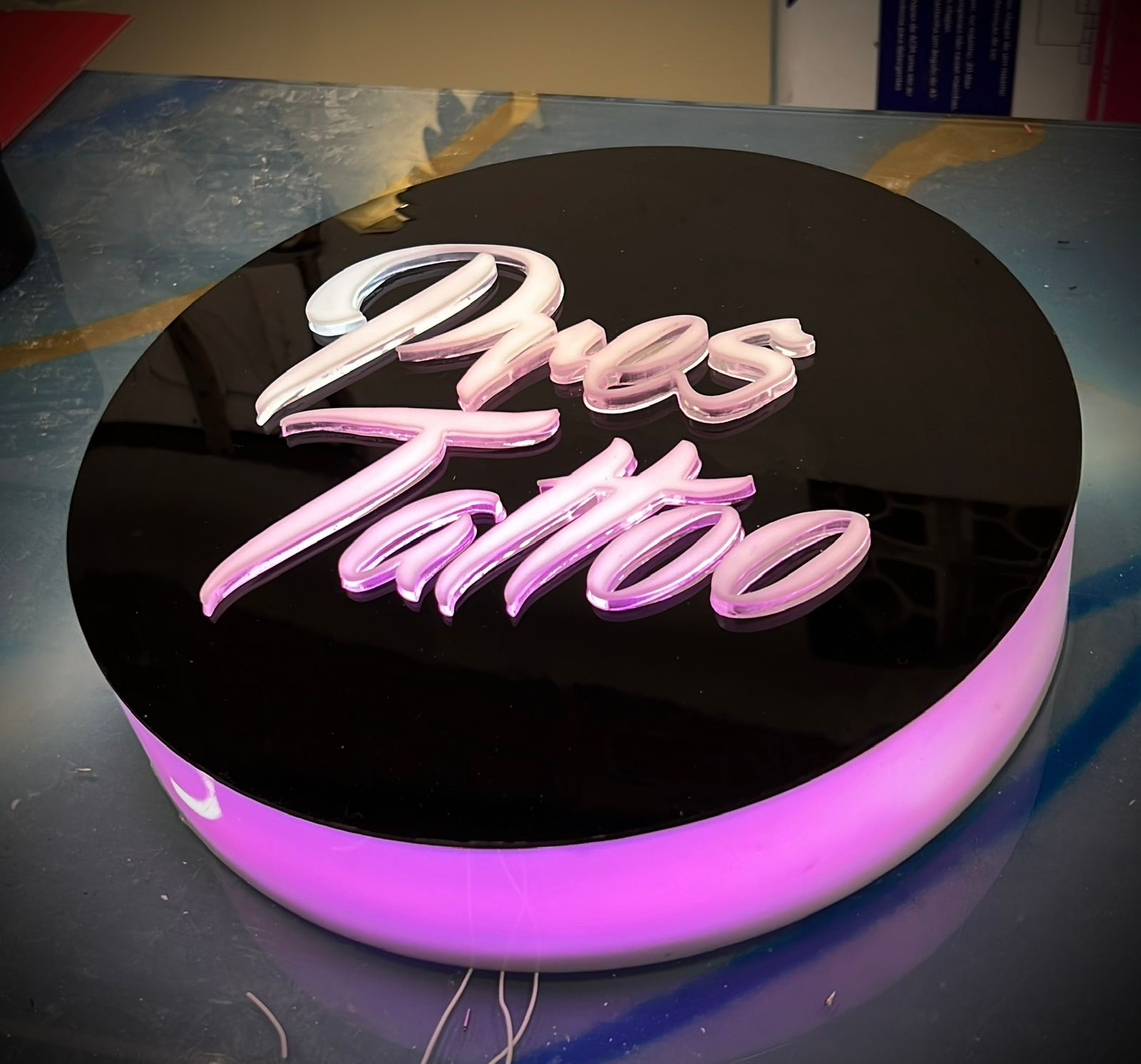 Letreiro Luminoso para Pres Tattoo: Destaque e Personalidade
