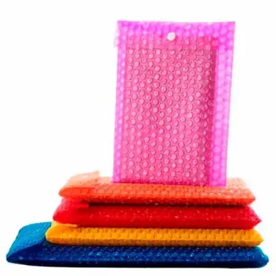 Livros e Acessorios em Plastico Bolha