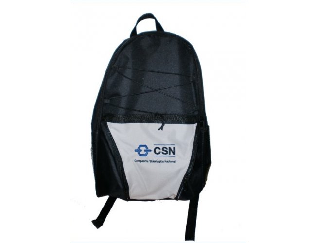 M26 - Mochila confeccionada em poliéster - Promocional